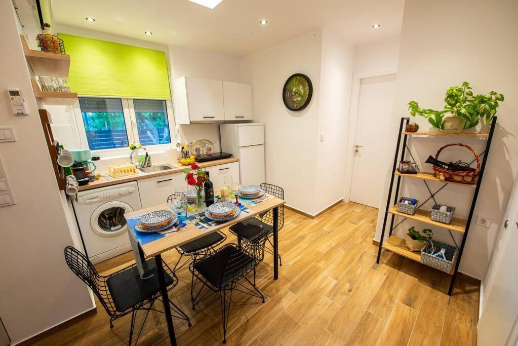 Lemon Garden Stylish Private Apartment Kalamata Exterior foto