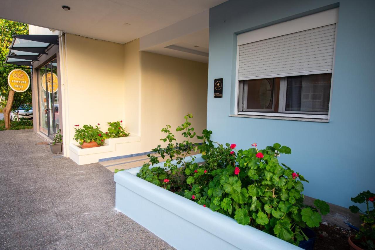 Lemon Garden Stylish Private Apartment Kalamata Exterior foto